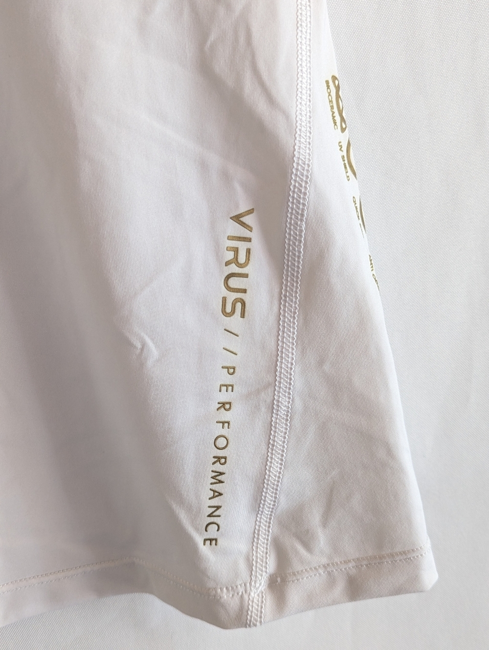 Virus Women's Medium White V-Neck T-shirt Performance Tee Compression Athletic - Picture 6 of 6